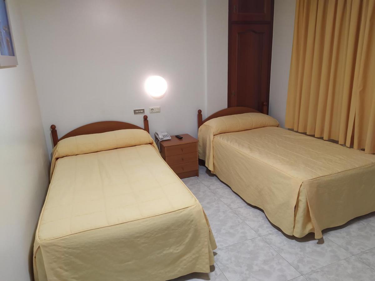 Hotel Nuevo Parranda Камариньяс Экстерьер фото